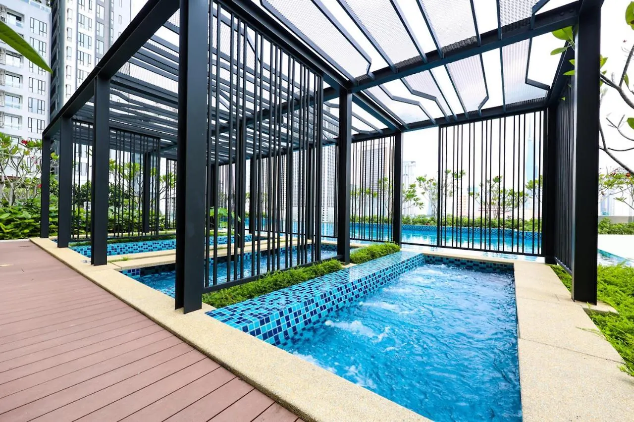 Sentral Suites Kl Sentral By Luxe Home Kuala Lumpur Malaysia